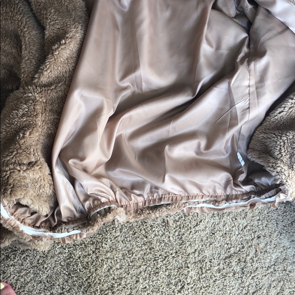 Jacket - Picture 4 of 4